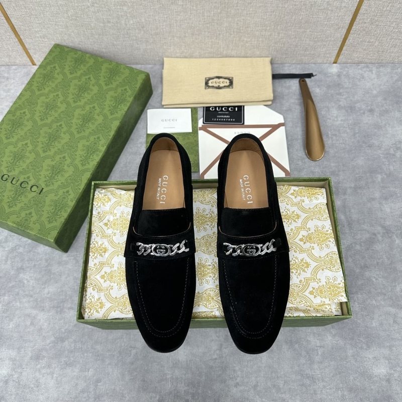 G*u*i leather shoes
